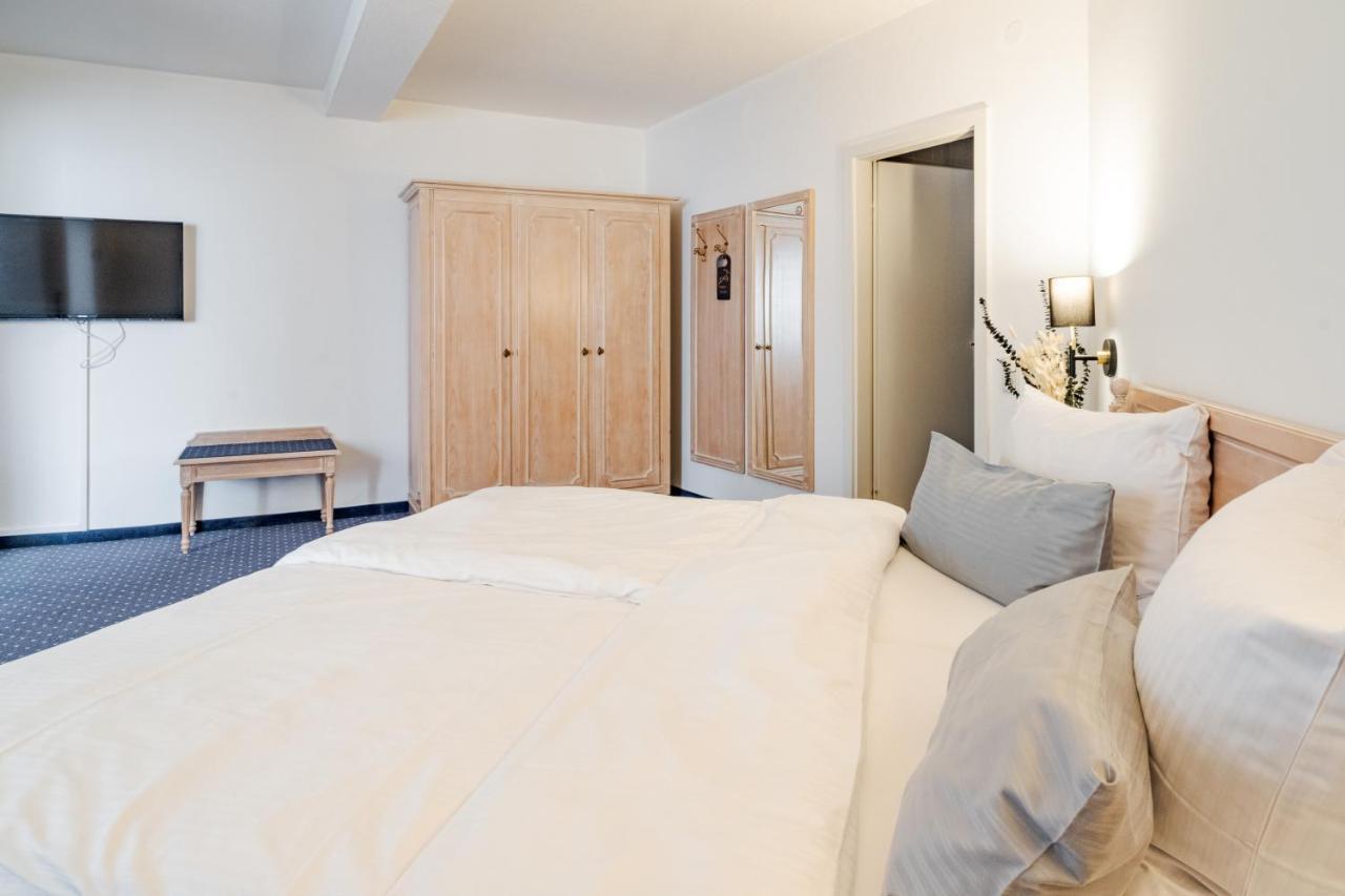 Hotel Goldener Hirsch カウフボイレン 部屋 写真