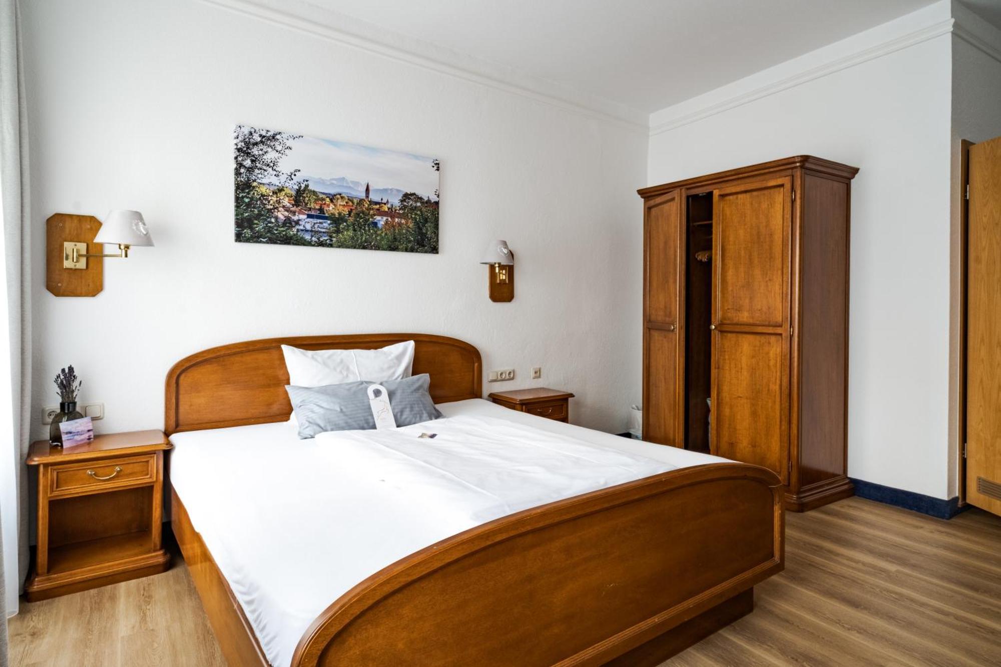 Hotel Goldener Hirsch カウフボイレン エクステリア 写真