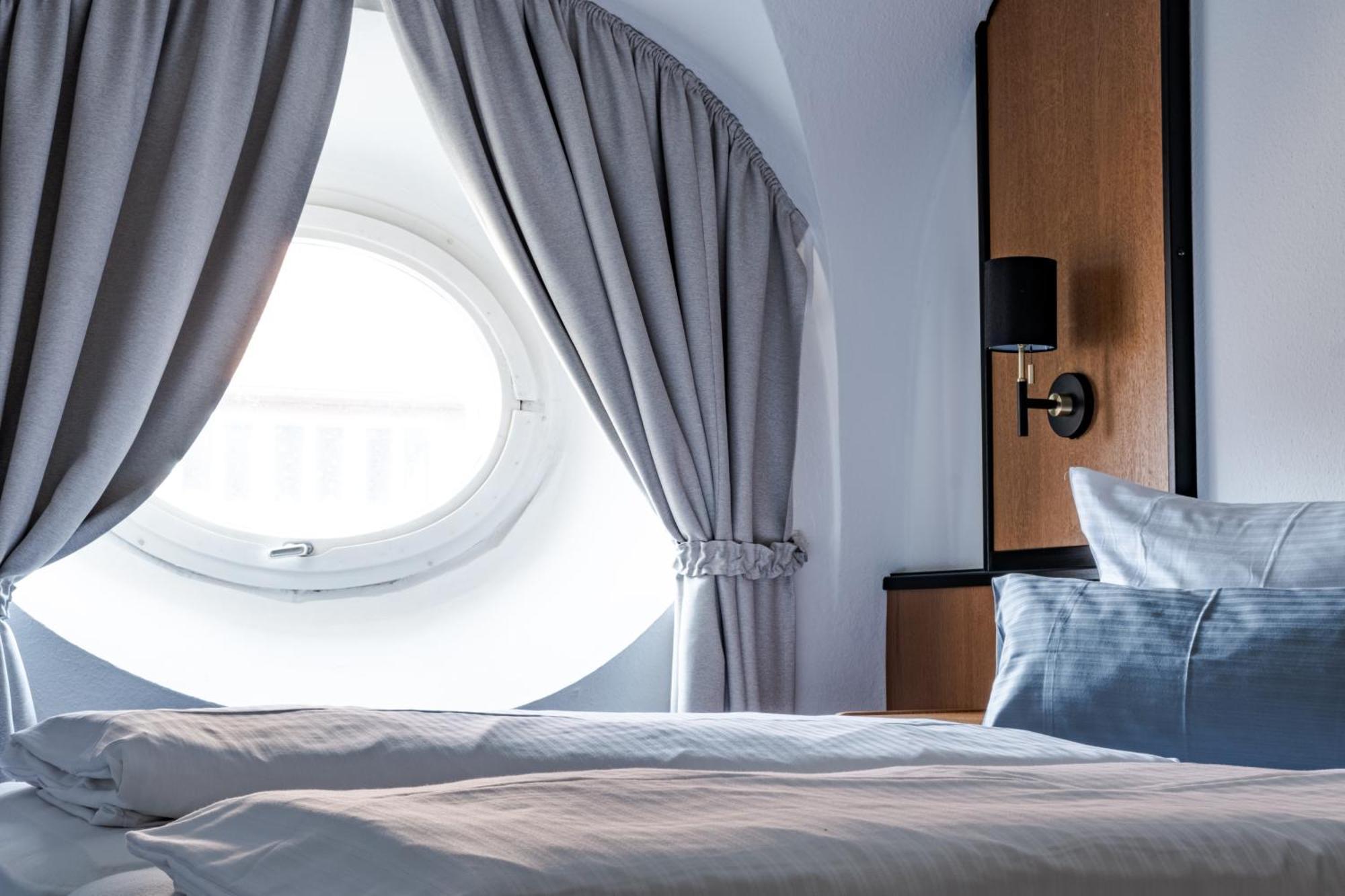Hotel Goldener Hirsch カウフボイレン エクステリア 写真