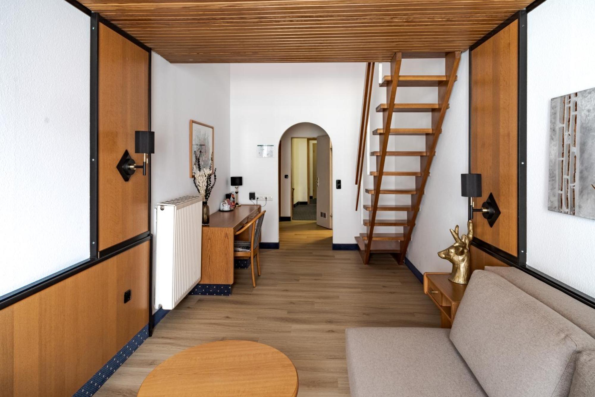 Hotel Goldener Hirsch カウフボイレン エクステリア 写真