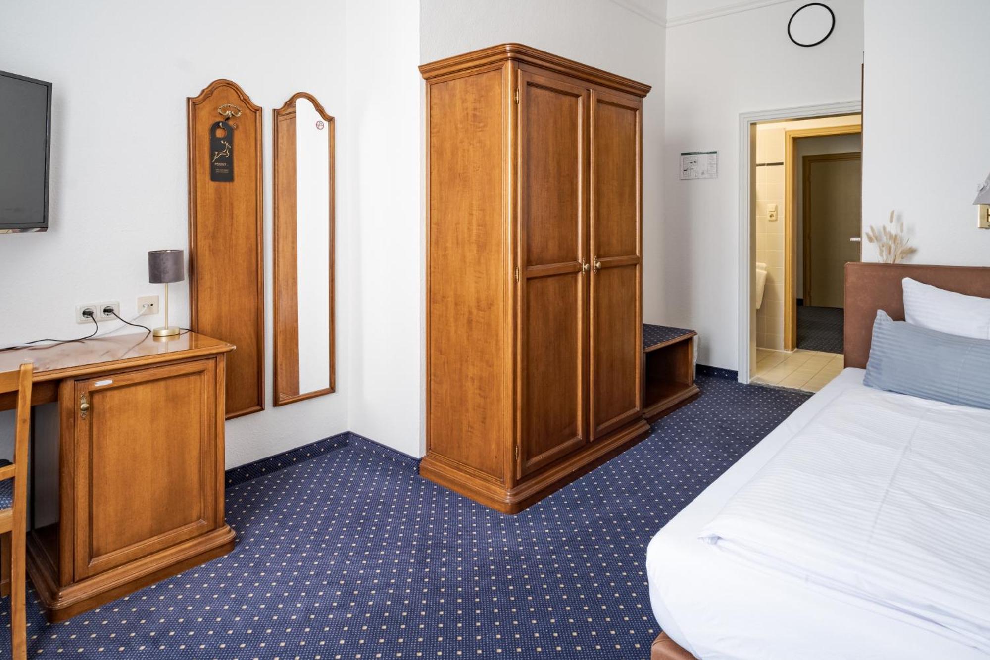 Hotel Goldener Hirsch カウフボイレン 部屋 写真