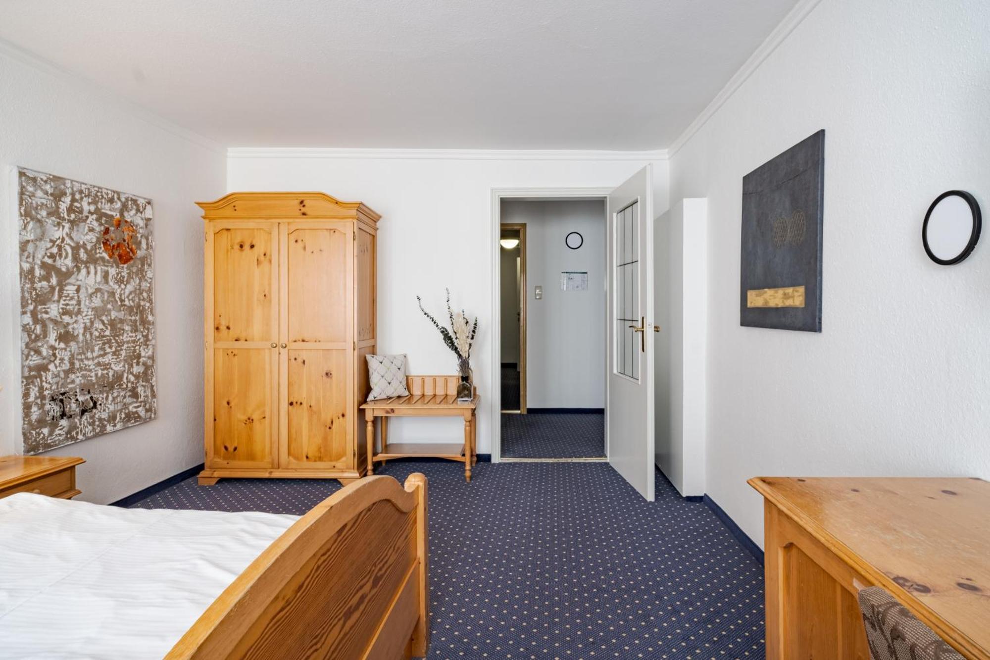 Hotel Goldener Hirsch カウフボイレン 部屋 写真